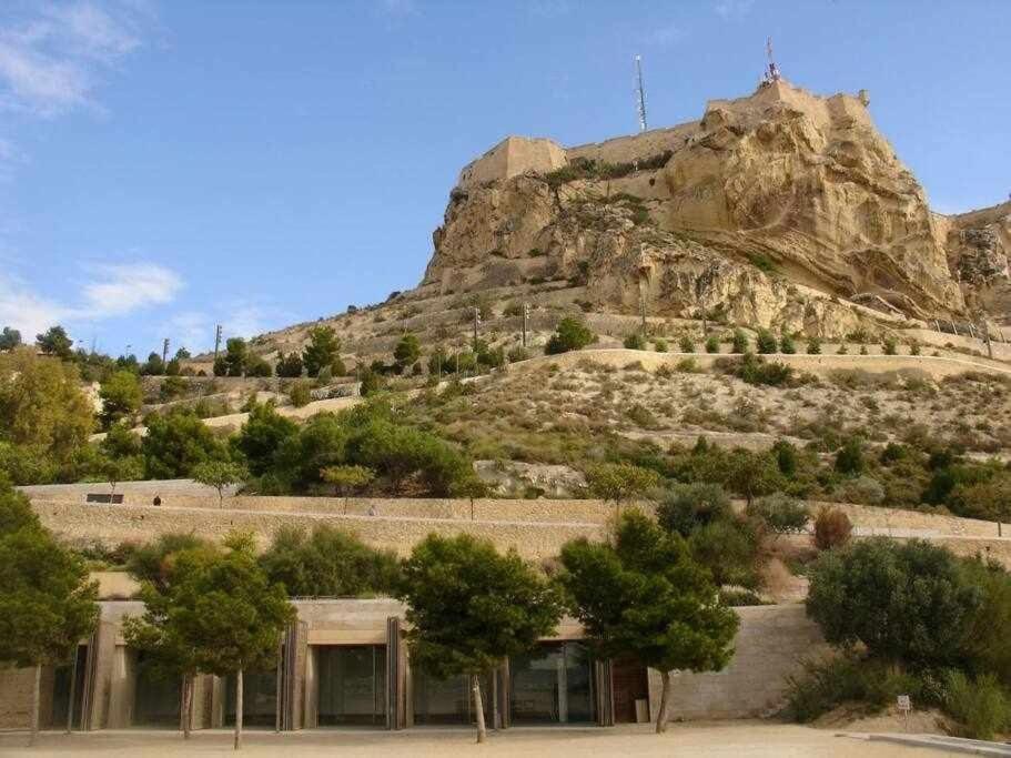 Loft Old City Couples Getaway Alicante Exteriör bild