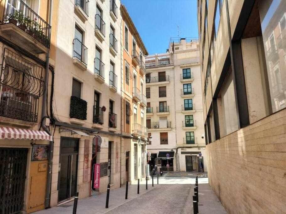 Loft Old City Couples Getaway Alicante Exteriör bild