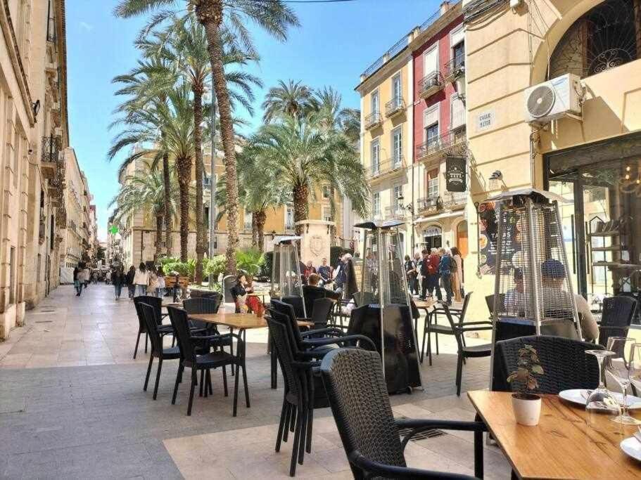 Loft Old City Couples Getaway Alicante Exteriör bild